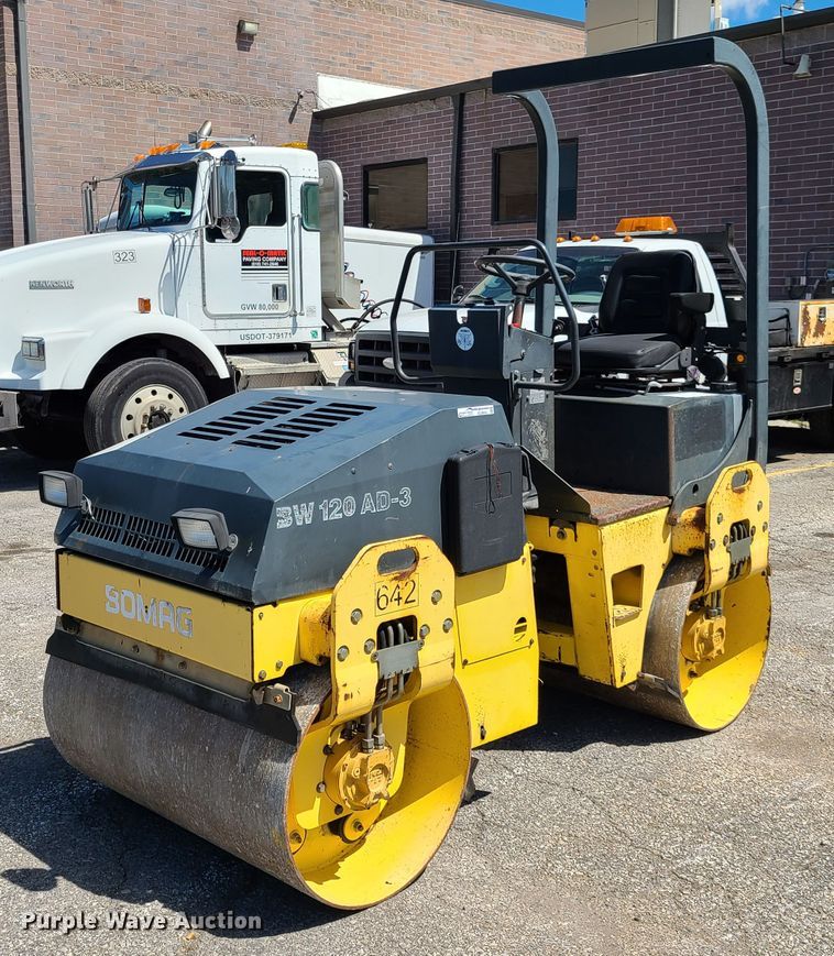 image for item EL9892 Bomag BW120AD-3  vibratory double drum roller