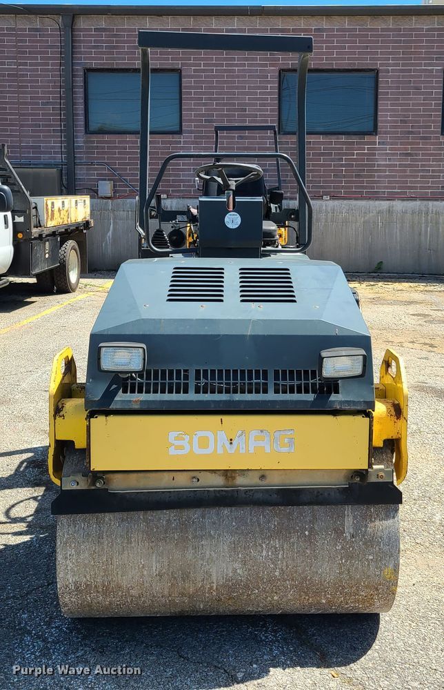 image for item EL9892 Bomag BW120AD-3  vibratory double drum roller