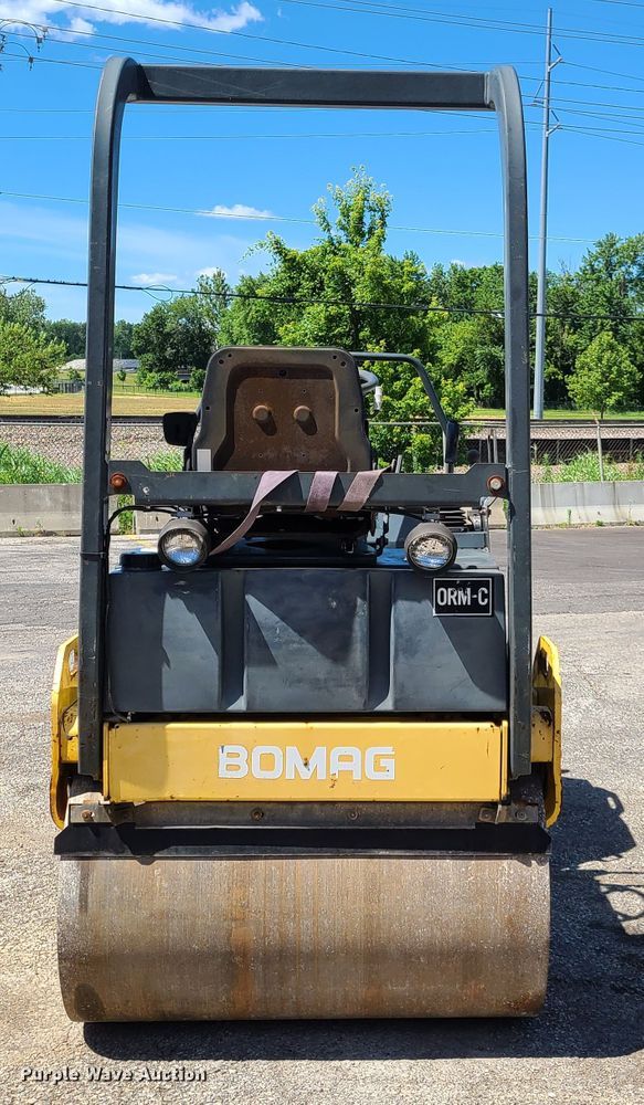 image for item EL9892 Bomag BW120AD-3  vibratory double drum roller