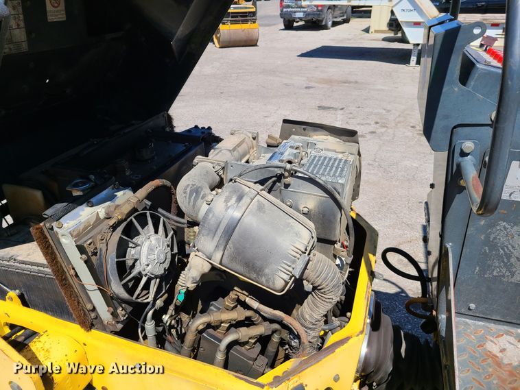 image for item EL9892 Bomag BW120AD-3  vibratory double drum roller