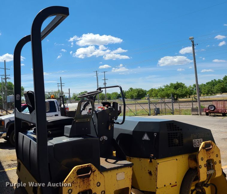 image for item EL9893 Bomag BW138AD  vibratory double drum roller