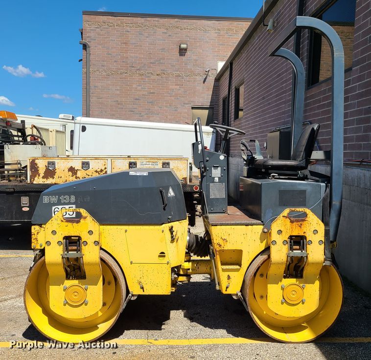 image for item EL9893 Bomag BW138AD  vibratory double drum roller