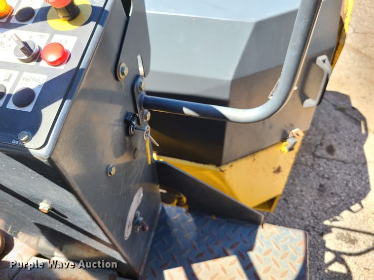 image for item EL9893 Bomag BW138AD  vibratory double drum roller