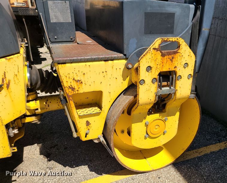 image for item EL9893 Bomag BW138AD  vibratory double drum roller