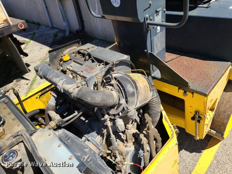 image for item EL9893 Bomag BW138AD  vibratory double drum roller