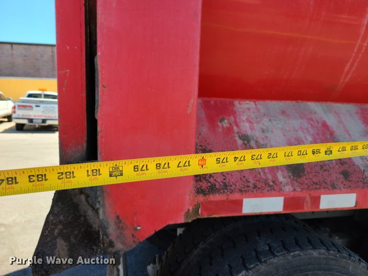 image for item EL9895 1995 Ford L8000  dump truck