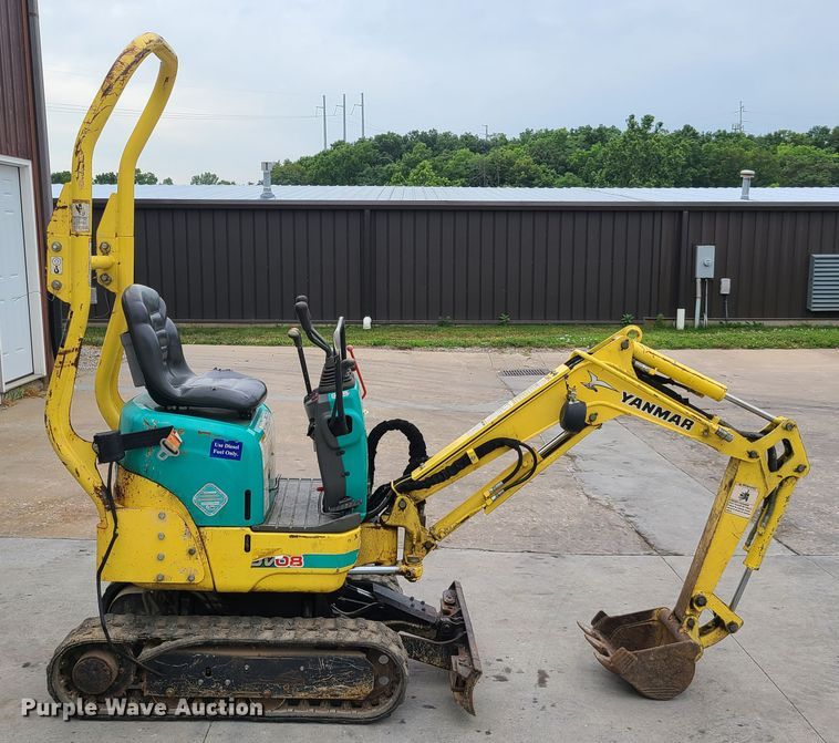 image for item EL9918 2012 Yanmar SV08-1A  mini excavator