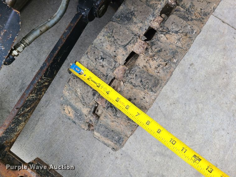 image for item EL9918 2012 Yanmar SV08-1A  mini excavator