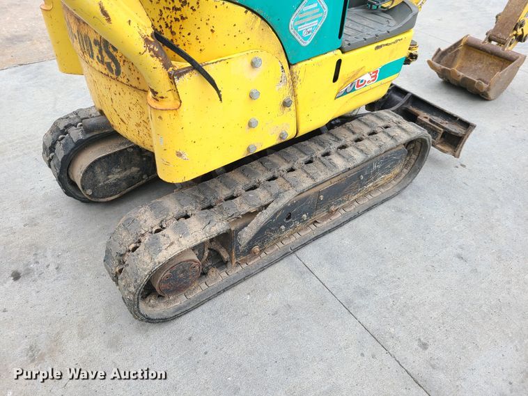 image for item EL9918 2012 Yanmar SV08-1A  mini excavator