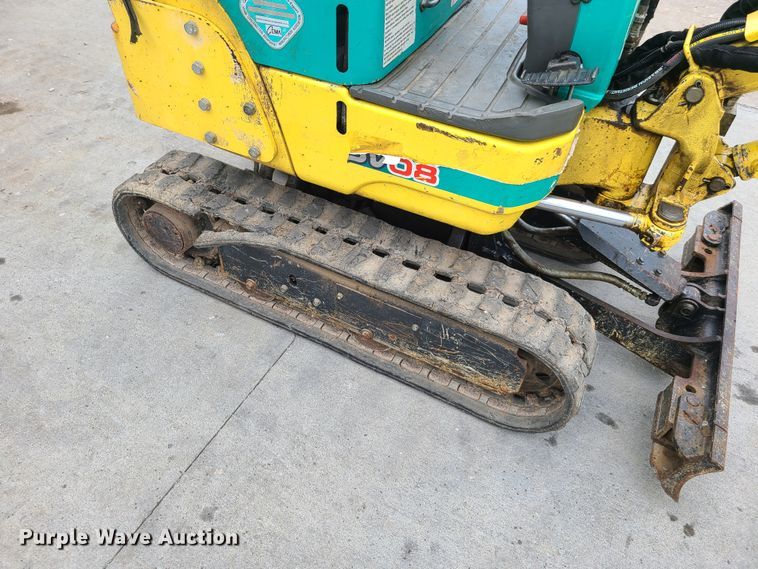 image for item EL9918 2012 Yanmar SV08-1A  mini excavator