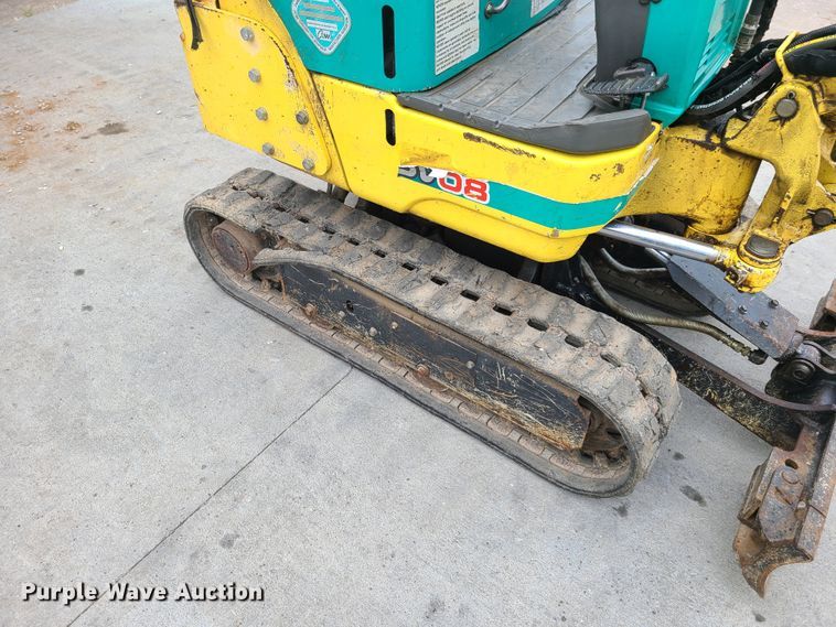 image for item EL9918 2012 Yanmar SV08-1A  mini excavator
