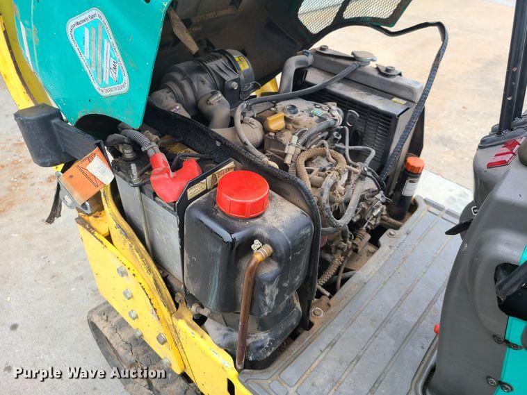 image for item EL9918 2012 Yanmar SV08-1A  mini excavator