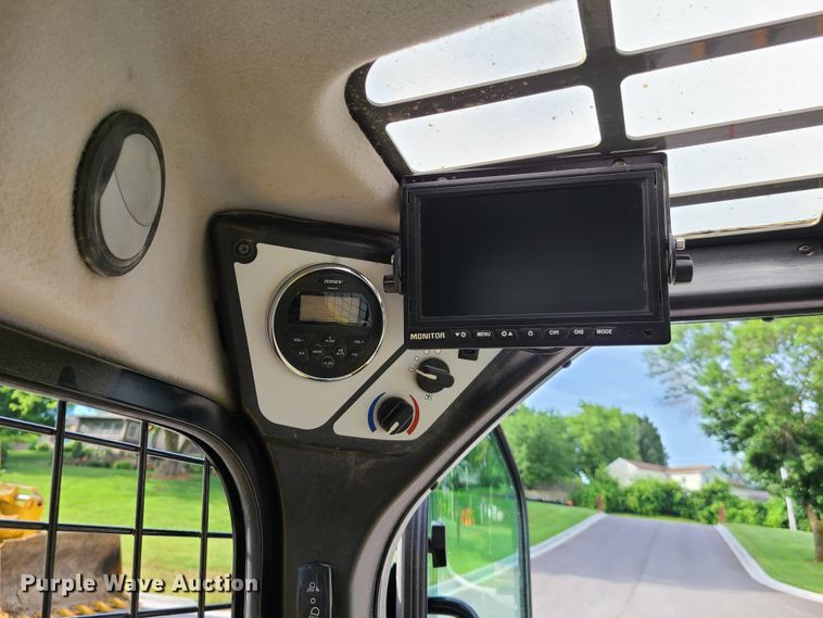 image for item EL9923 2018 Wacker ST31  tracked skid steer loader