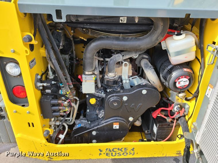 image for item EL9923 2018 Wacker ST31  tracked skid steer loader