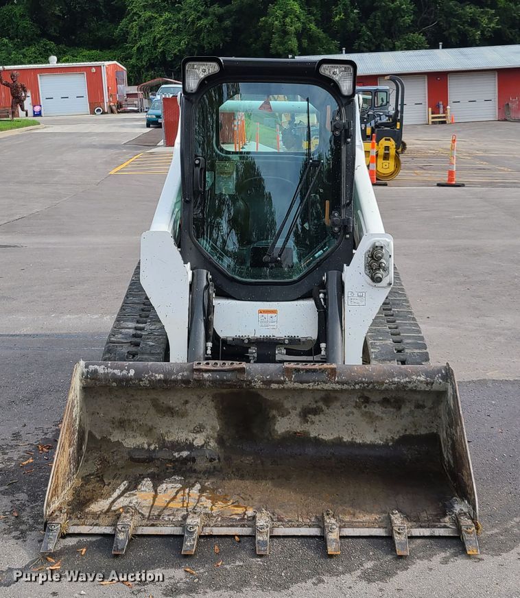 image for item EL9924 2017 Bobcat T595  tracked skid steer loader