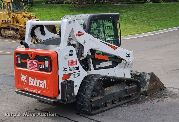 image for item EL9924 2017 Bobcat T595  tracked skid steer loader
