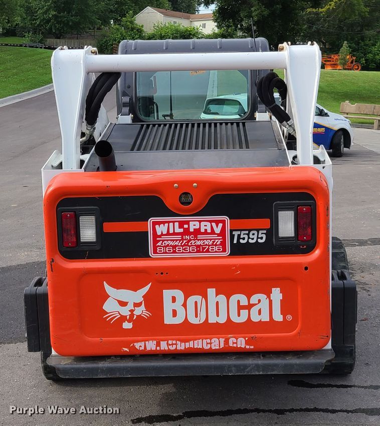 image for item EL9924 2017 Bobcat T595  tracked skid steer loader