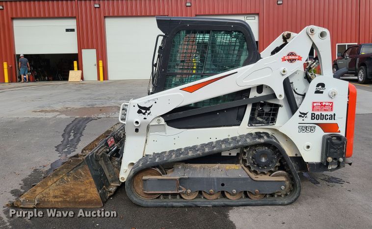 image for item EL9924 2017 Bobcat T595  tracked skid steer loader