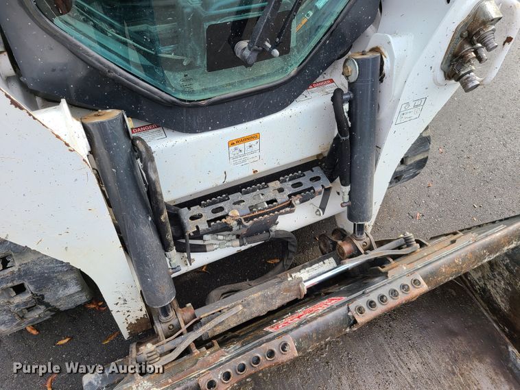 image for item EL9924 2017 Bobcat T595  tracked skid steer loader