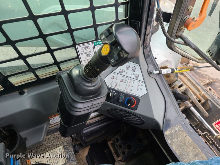 image for item EL9924 2017 Bobcat T595  tracked skid steer loader