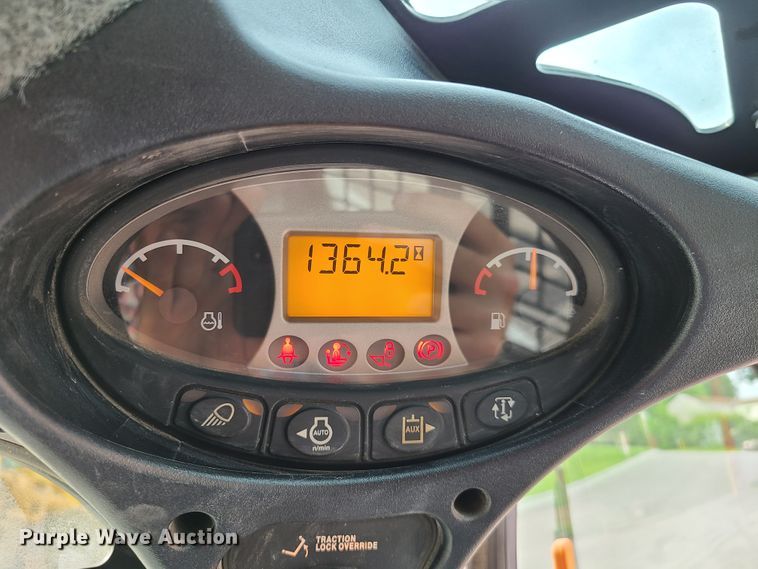 image for item EL9924 2017 Bobcat T595  tracked skid steer loader