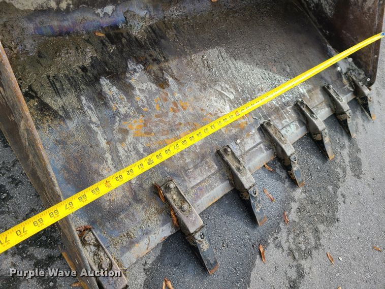 image for item EL9924 2017 Bobcat T595  tracked skid steer loader