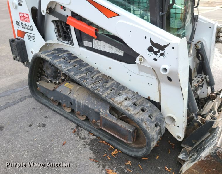 image for item EL9924 2017 Bobcat T595  tracked skid steer loader