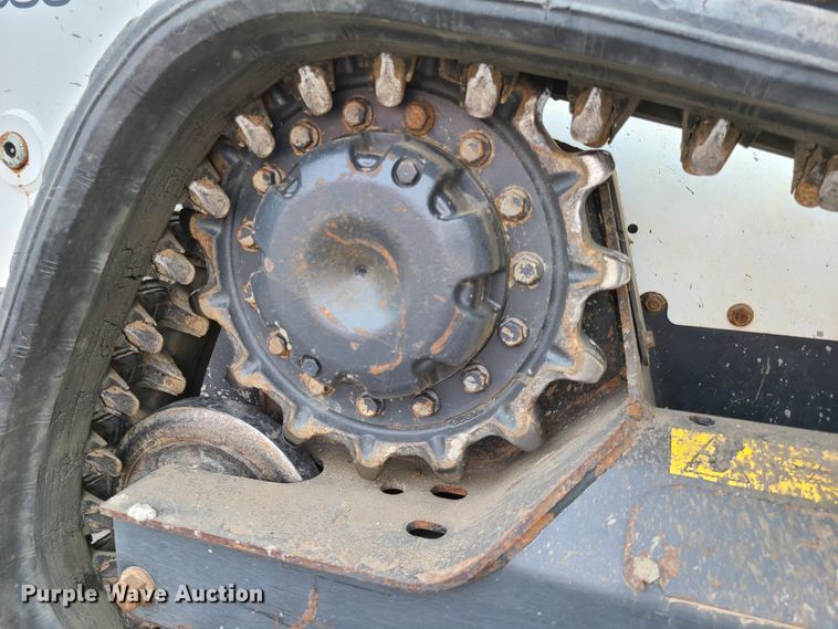 image for item EL9924 2017 Bobcat T595  tracked skid steer loader