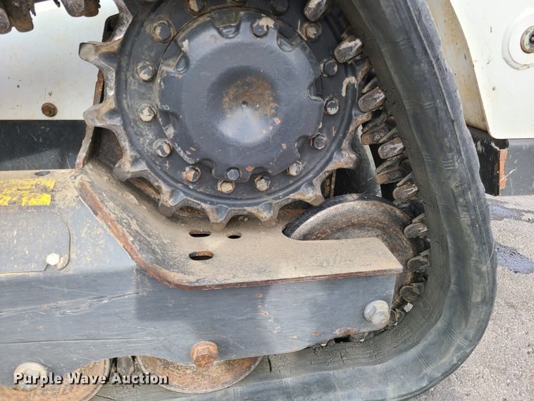 image for item EL9924 2017 Bobcat T595  tracked skid steer loader