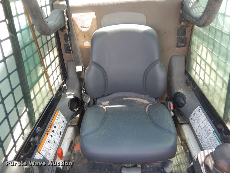 image for item FA9380 2010 Bobcat S250  skid steer loader