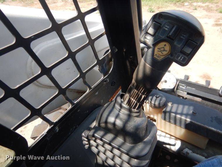 image for item FA9380 2010 Bobcat S250  skid steer loader