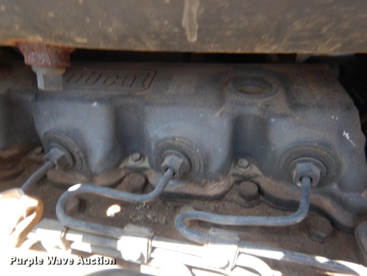 image for item FA9380 2010 Bobcat S250  skid steer loader