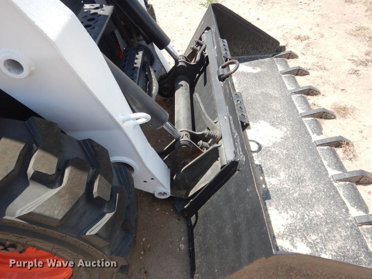 image for item FA9380 2010 Bobcat S250  skid steer loader