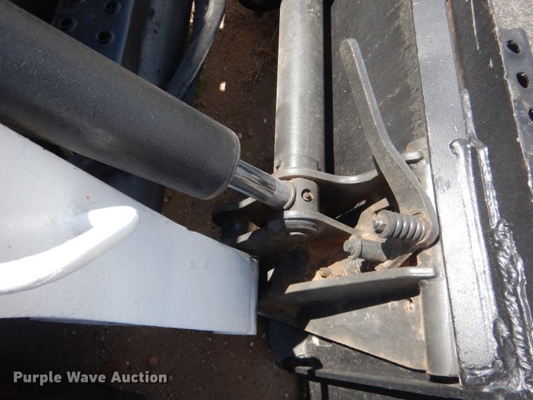 image for item FA9380 2010 Bobcat S250  skid steer loader