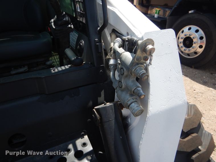 image for item FA9380 2010 Bobcat S250  skid steer loader