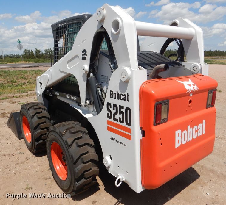 image for item FA9380 2010 Bobcat S250  skid steer loader