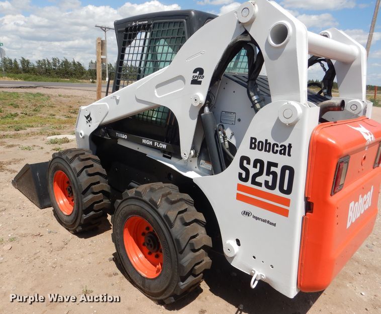 image for item FA9380 2010 Bobcat S250  skid steer loader