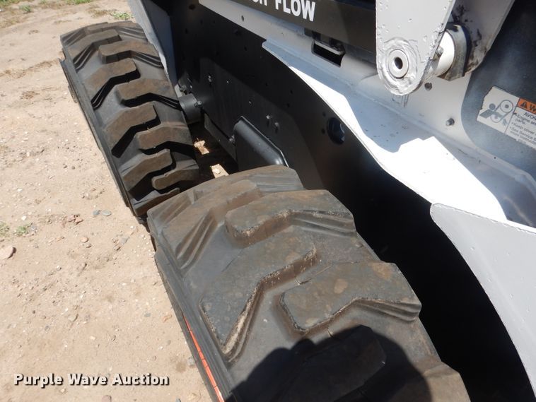 image for item FA9380 2010 Bobcat S250  skid steer loader