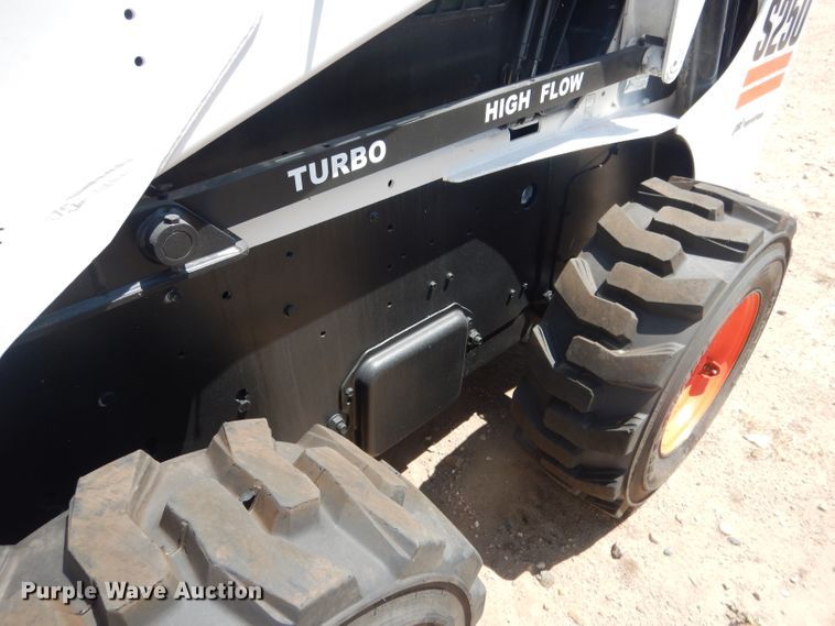 image for item FA9380 2010 Bobcat S250  skid steer loader