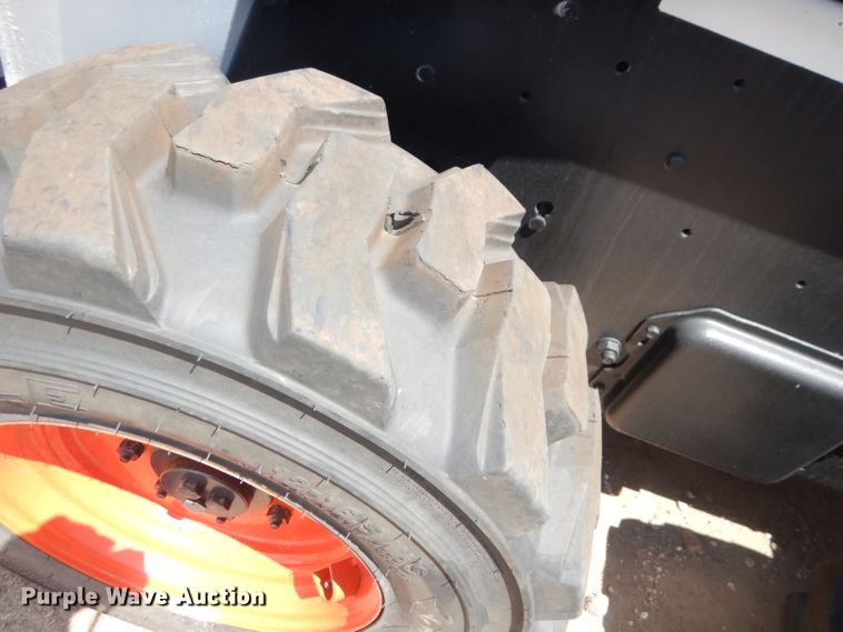 image for item FA9380 2010 Bobcat S250  skid steer loader