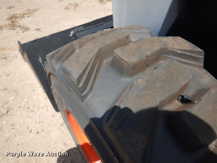 image for item FA9380 2010 Bobcat S250  skid steer loader