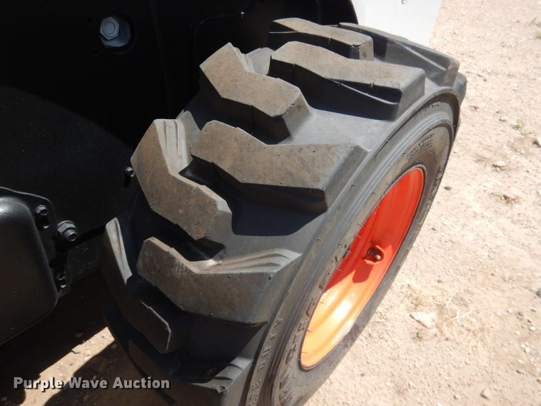 image for item FA9380 2010 Bobcat S250  skid steer loader