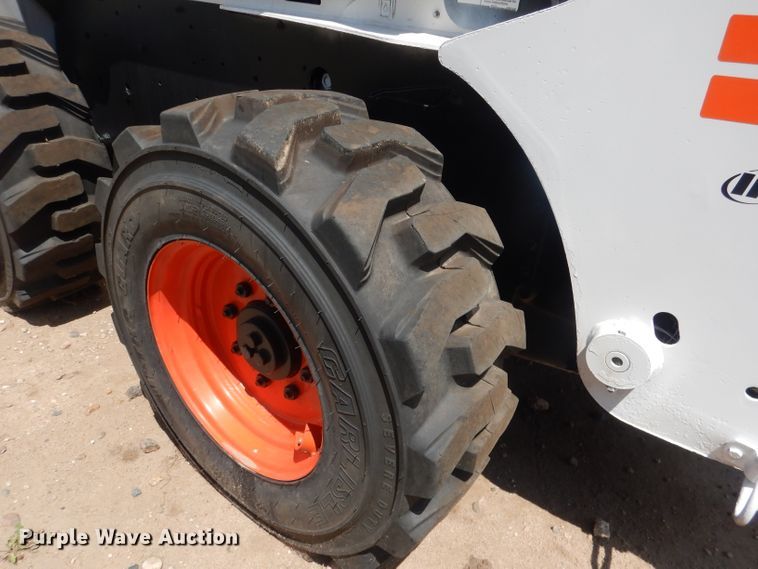 image for item FA9380 2010 Bobcat S250  skid steer loader