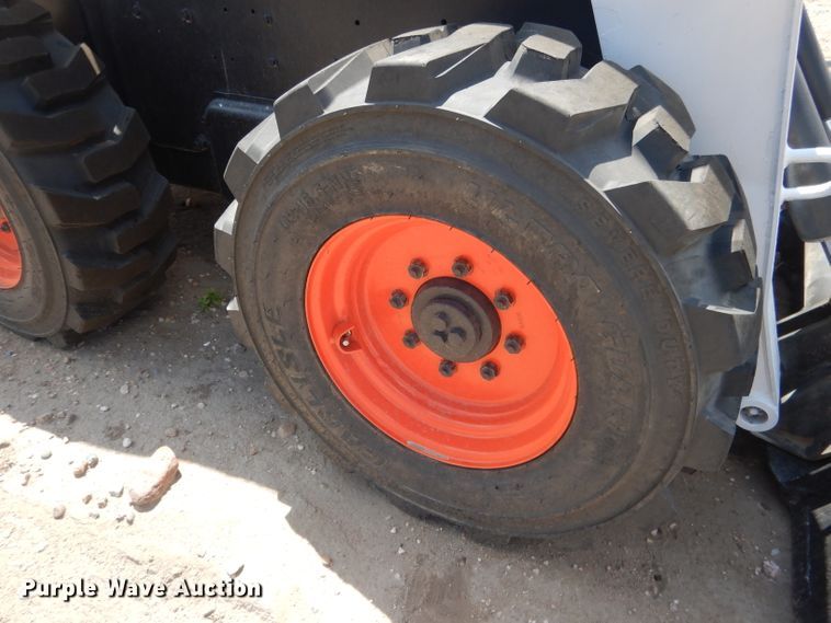 image for item FA9380 2010 Bobcat S250  skid steer loader