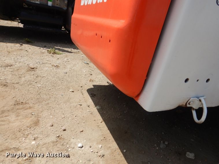 image for item FA9380 2010 Bobcat S250  skid steer loader