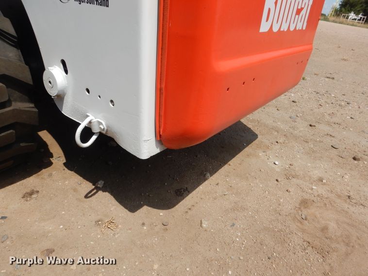 image for item FA9380 2010 Bobcat S250  skid steer loader