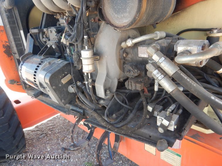 image for item FA9381 2005 JLG 600A  boom lift