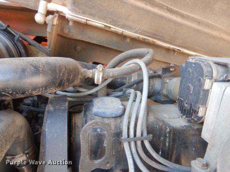 image for item FA9381 2005 JLG 600A  boom lift