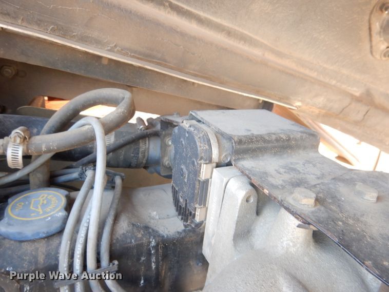 image for item FA9381 2005 JLG 600A  boom lift