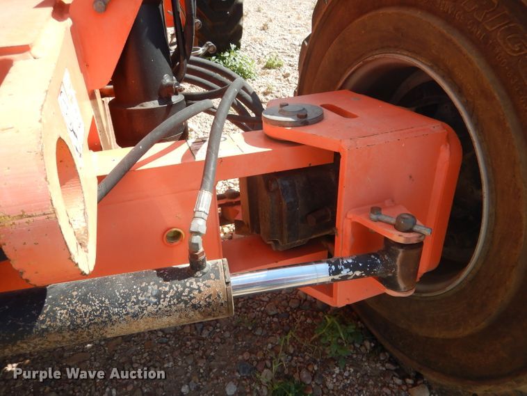 image for item FA9381 2005 JLG 600A  boom lift